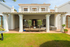 Villa Lotus Bel Air Deluxe Canovas