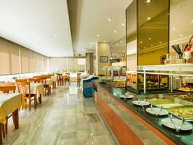 El Hotel Monarque el Rodeo