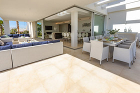 La Finca Luxury Quiet Resort