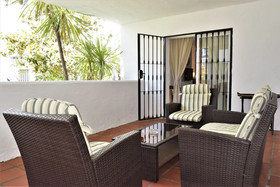 Apartamentos Serinamar Naranjos de Marbella