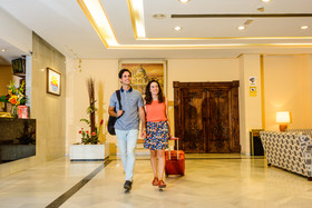 Monarque Sultán Aparthotel