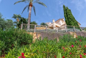 Solaga - Villa Los Monteros