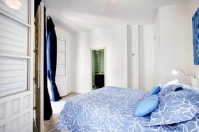 Apartamentos Doña Elvira Carreteria