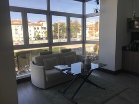 Avenue Rooms