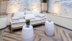 Avenue Rooms