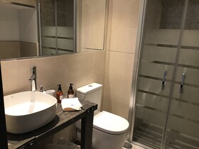 Avenue Rooms