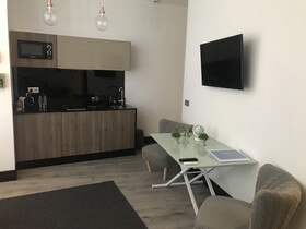 Avenue Rooms