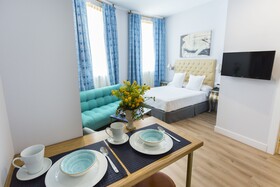 Casa de la Merced Suites