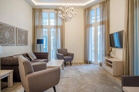 Fresh Velazquez Apartments