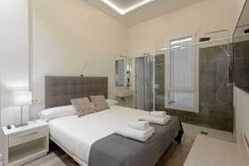 Fresh Velazquez Apartments