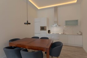 Fresh Velazquez Apartments