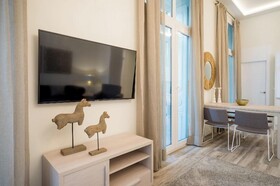 Fresh Velazquez Apartments