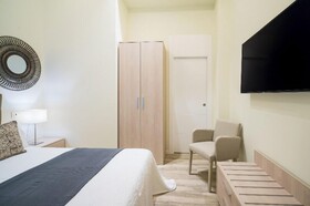 Fresh Velazquez Apartments