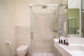 Fresh Velazquez Apartments