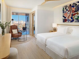 H10 Croma Malaga