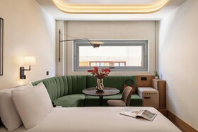 Salitre Hotel Malaga Centro, Sonder