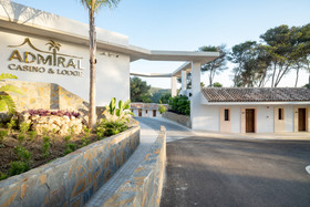 Admiral Lodge
