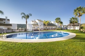 Albayt Nueva Alcaidesa Apartments