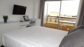Carlos Rooms