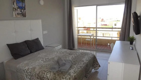 Carlos Rooms