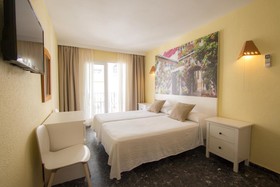 Playa Miguel Beach Club & Aparthotel