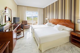 Elba Motril Beach & Business Hotel