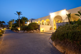 Impressive Playa Granada Golf
