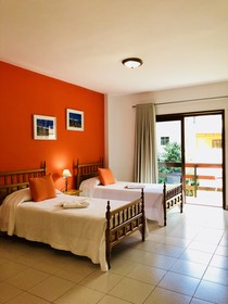 Apartamentos Frontera