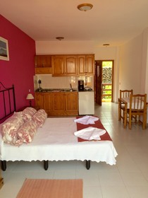 Apartamentos Frontera