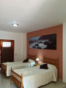 Apartamentos Frontera