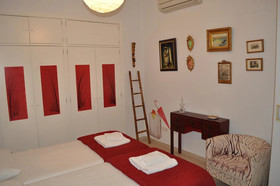Apartamentos La Casa Pintada