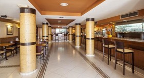 Hotel ILUNION Las Lomas