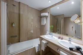 AZZ Merida Medea Hotel