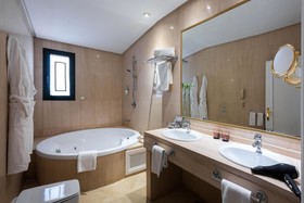 AZZ Merida Medea Hotel
