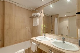 AZZ Merida Medea Hotel