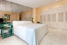 AZZ Merida Medea Hotel