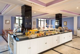 AZZ Merida Medea Hotel