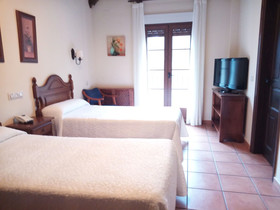 Hotel Rural Castúo