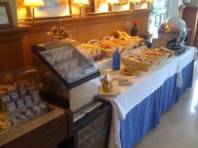 Hotel Azar