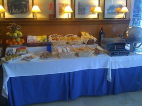 Hotel Azar