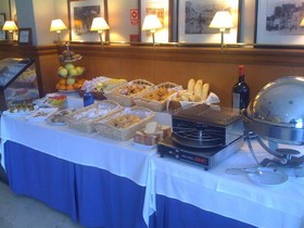 Hotel Azar