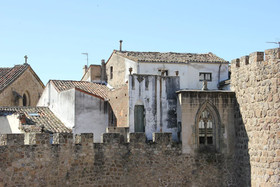 Hotel Dora