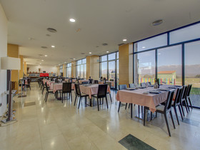 Hotel Valles de Gredos by OYO Rooms