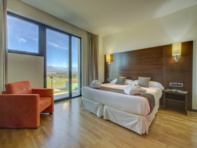 Hotel Valles de Gredos by OYO Rooms