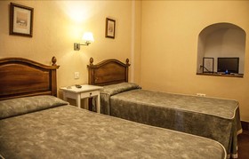 Hostal Mesón Plaza