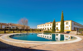 Hotel Cortijo Santa Cruz