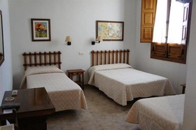 Hosteria Las Palmeras Casa Colonial