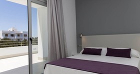 Apartaments Proa Es Pujols