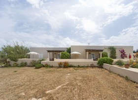 Es Garrovers - Formentera Break