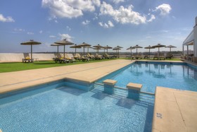 Roca Bella Hotel